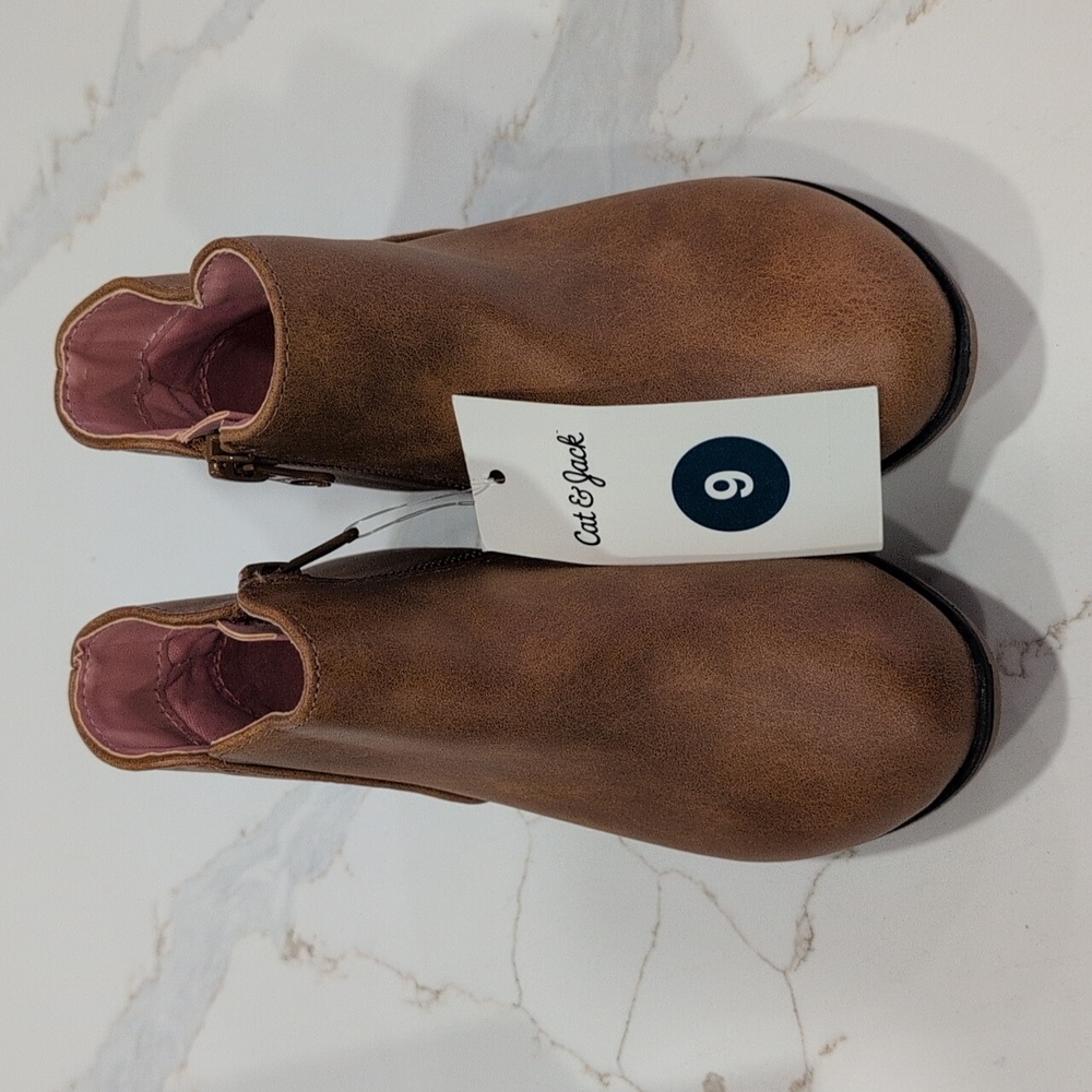 Cat & Jack Boots 9 - Picture 3 of 5
